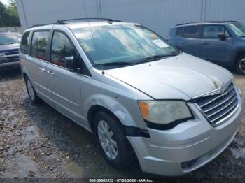  Salvage Chrysler Town & Country