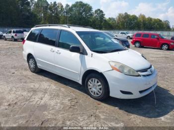  Salvage Toyota Sienna