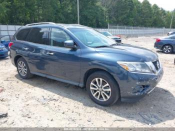  Salvage Nissan Pathfinder