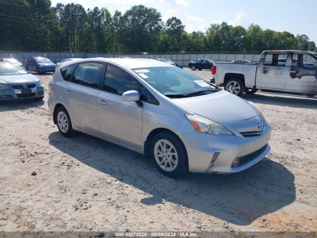  Salvage Toyota Prius v