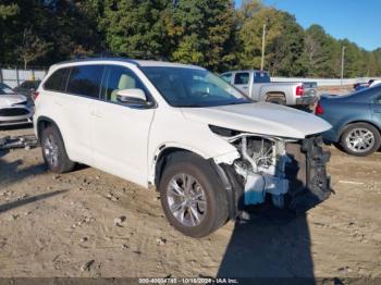  Salvage Toyota Highlander