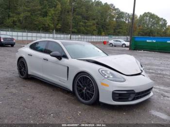  Salvage Porsche Panamera