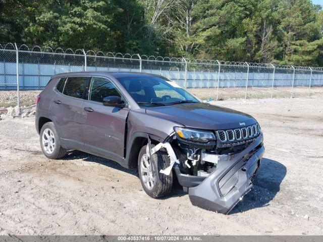  Salvage Jeep Compass