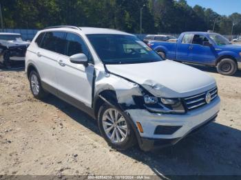  Salvage Volkswagen Tiguan