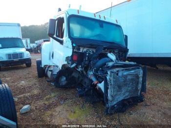  Salvage Freightliner New Cascadia 116