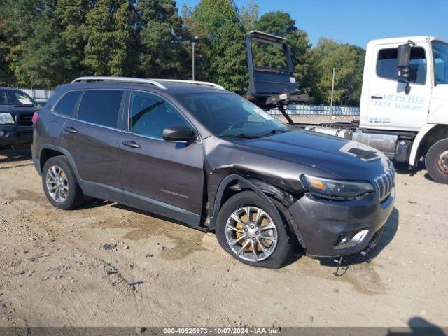  Salvage Jeep Cherokee