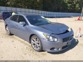  Salvage Nissan Maxima