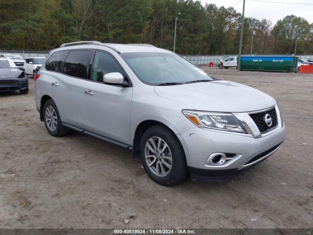  Salvage Nissan Pathfinder