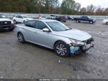  Salvage Nissan Altima