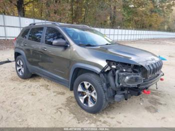  Salvage Jeep Cherokee