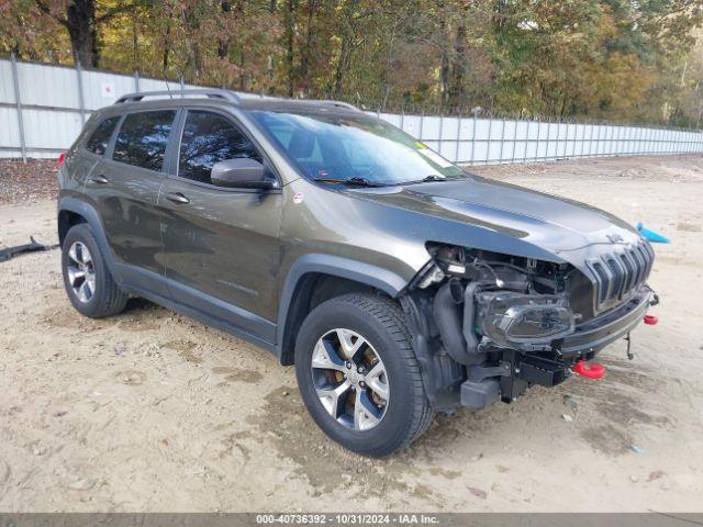  Salvage Jeep Cherokee