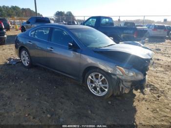  Salvage Nissan Maxima