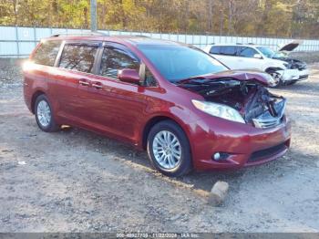  Salvage Toyota Sienna