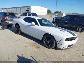  Salvage Dodge Challenger