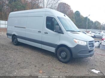  Salvage Mercedes-Benz Sprinter 2500