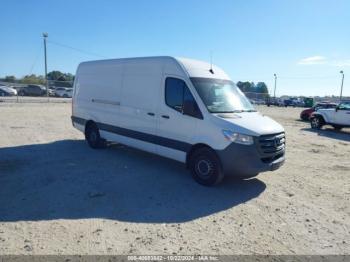  Salvage Mercedes-Benz Sprinter 2500