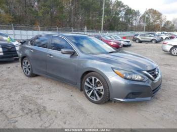  Salvage Nissan Altima