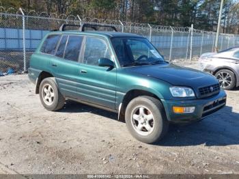  Salvage Toyota RAV4