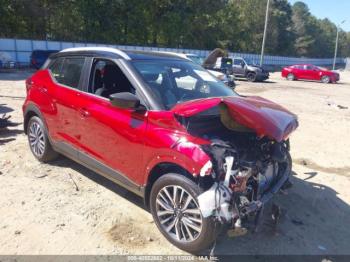  Salvage Nissan Kicks