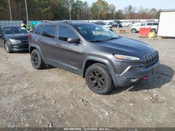  Salvage Jeep Cherokee