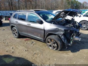  Salvage Jeep Cherokee