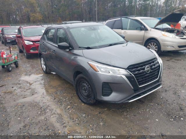  Salvage Nissan Kicks