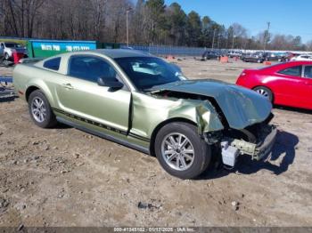  Salvage Ford Mustang