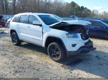  Salvage Jeep Grand Cherokee