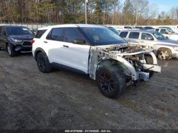  Salvage Ford Explorer