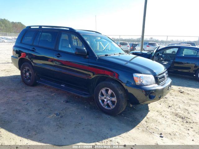  Salvage Toyota Highlander