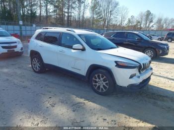  Salvage Jeep Cherokee