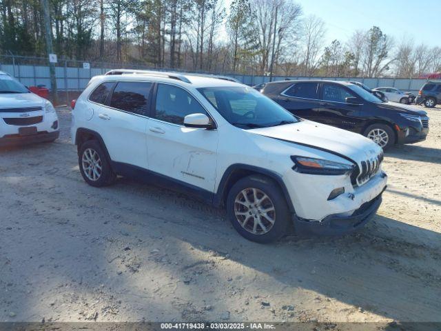  Salvage Jeep Cherokee