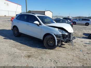  Salvage Porsche Cayenne