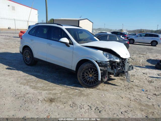  Salvage Porsche Cayenne