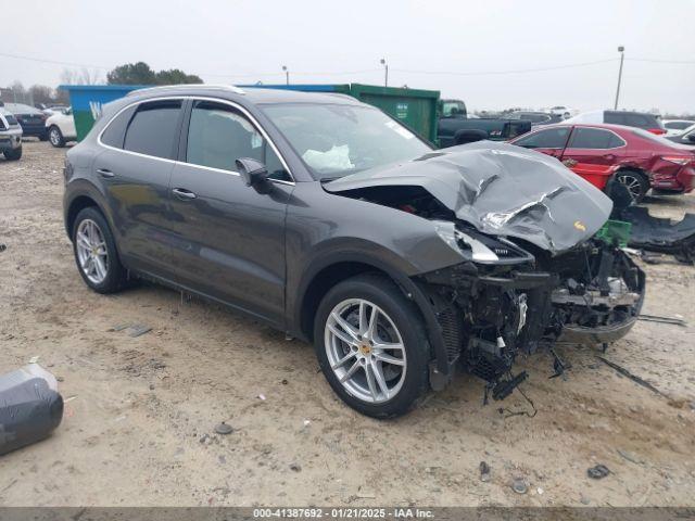  Salvage Porsche Cayenne