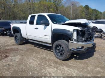  Salvage Chevrolet Silverado 2500