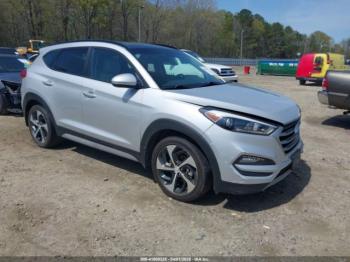  Salvage Hyundai TUCSON