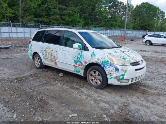  Salvage Toyota Sienna