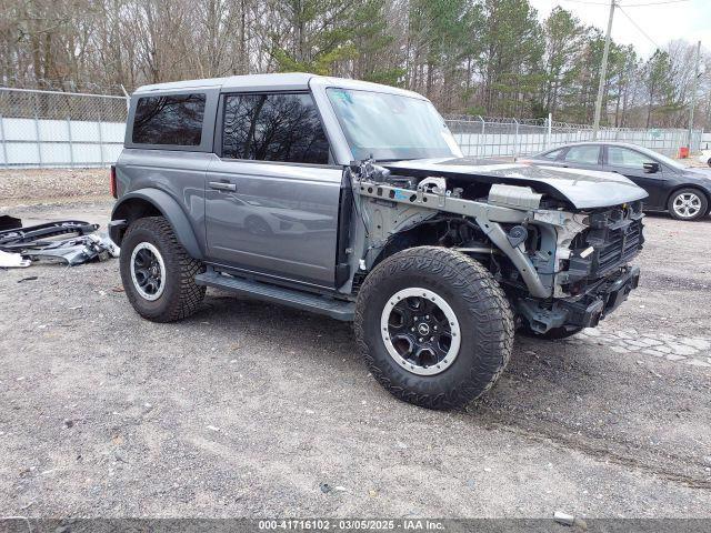  Salvage Ford Bronco