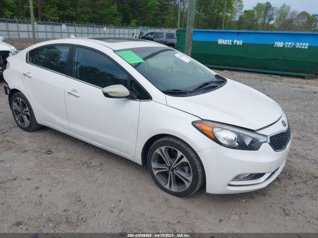  Salvage Kia Forte