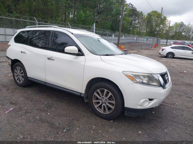  Salvage Nissan Pathfinder