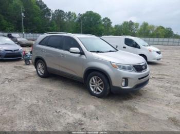  Salvage Kia Sorento