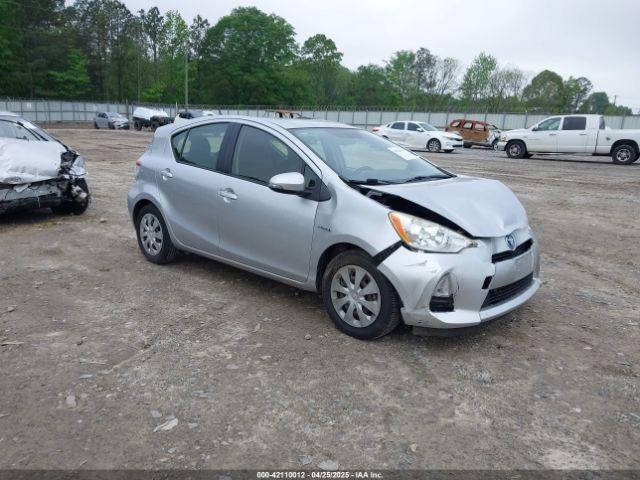  Salvage Toyota Prius c