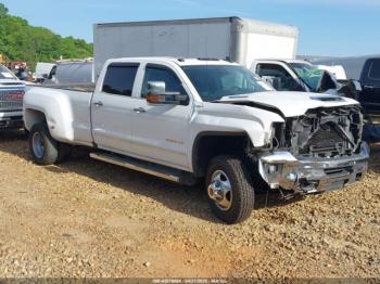  Salvage General Motors Sierra 3500HD