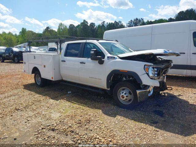  Salvage General Motors Sierra 3500hd Chassis