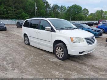  Salvage Chrysler Town & Country