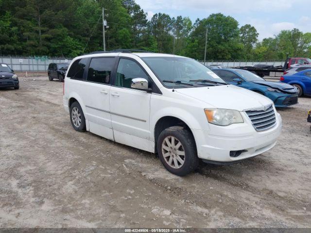  Salvage Chrysler Town & Country