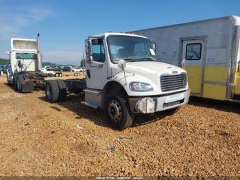  Salvage Freightliner M2 106