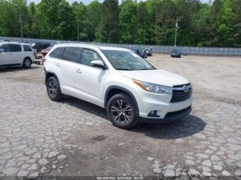  Salvage Toyota Highlander