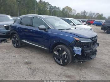  Salvage Nissan Kicks